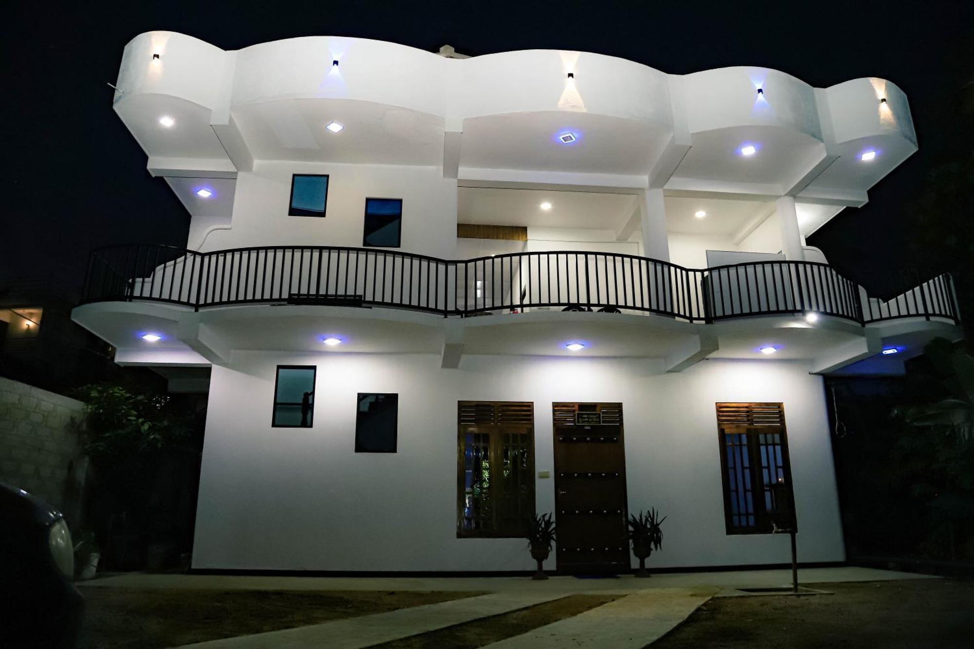 Lotus Grand Rest Hotel Mirissa Exterior photo